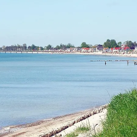 Holiday Near Sea Апартаменты *